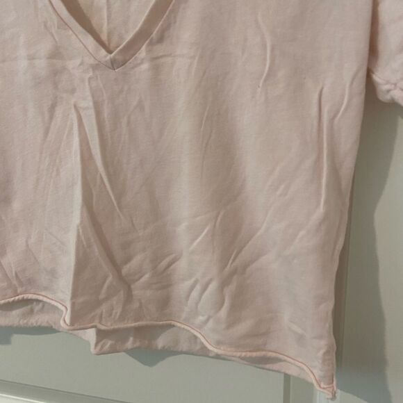 🧡Blushing Pink Deep V-Neck blouse - Picture 2 of 5